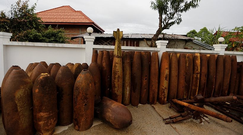 Τραγική ιστορία από το Βιετνάμ: Ξεκληρίστηκε οικογένεια από έκρηξη αποθηκευμένων βλημάτων (βίντεο)
